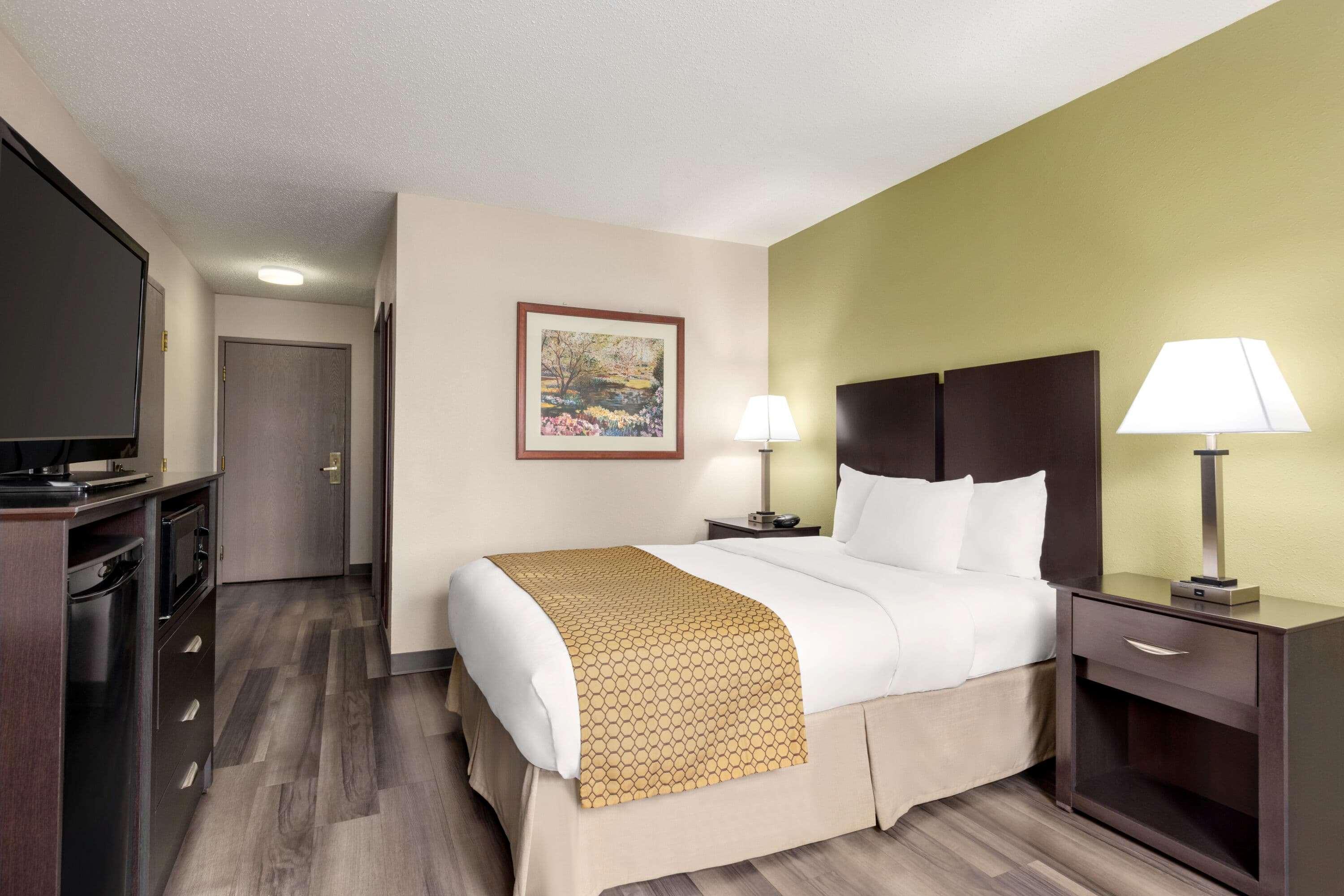 Baymont By Wyndham Monroe Exterior foto